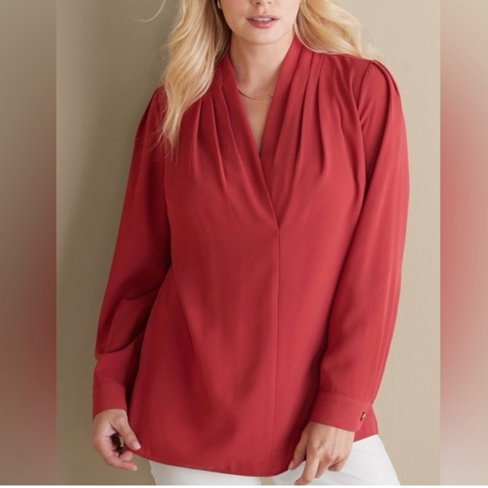Soft Surroundings Akira V-Neck Pleated Blouse |‎ Cardinal Red | Petite Small